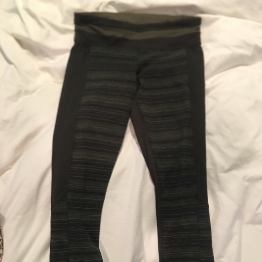 Green striped lululemon